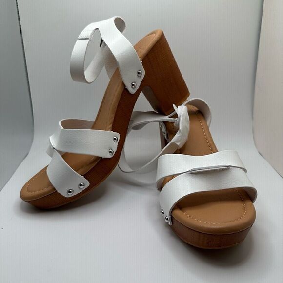 CUSHIONAIRE Women's Faux Wood Sandal +LiteSole Technology 9.5 WHITE - Picture 7 of 7